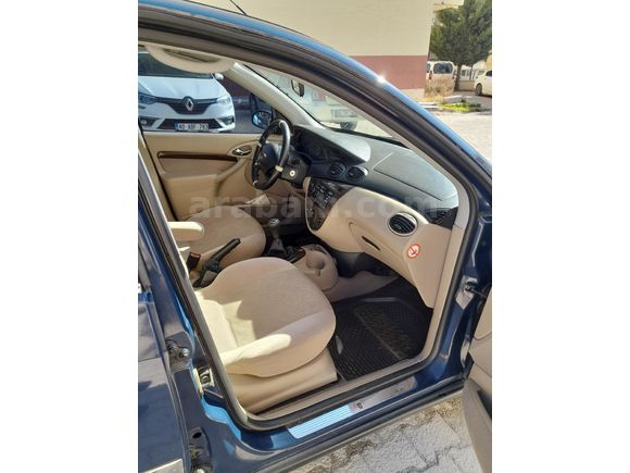 Sahibinden Ford Focus 1.6 Ghia 2002 Model  298.000 km