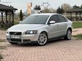 Nadir kalan temizlerden Volvo S40