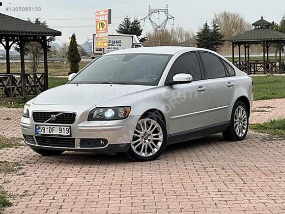 Nadir kalan temizlerden Volvo S40