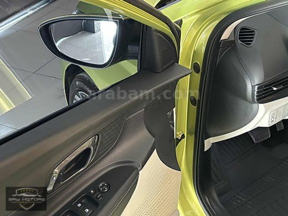 2025 HUNDAI İ20 ELİT +NAVİGASYON 6100 KM HATASIZ BOYASIZ