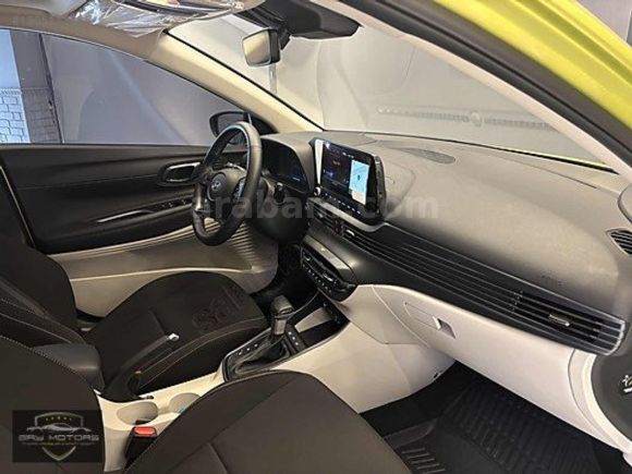 2025 HUNDAI İ20 ELİT +NAVİGASYON 6100 KM HATASIZ BOYASIZ