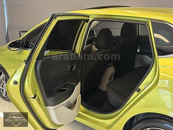 2025 HUNDAI İ20 ELİT +NAVİGASYON 6100 KM HATASIZ BOYASIZ