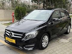 MERCEDES B180 CAM TAVAN İLK ELDEN YETKİLİ SERVİS BAKIMLI