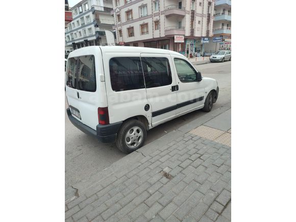 Sahibinden Peugeot Partner 1.9 D 2004 Model