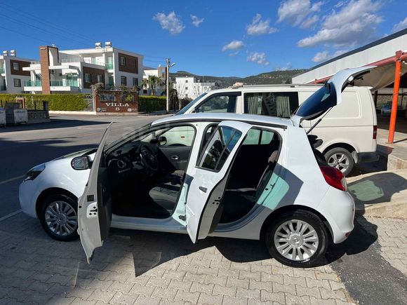 Sahibinden Renault Clio 1.2 Authentique 2012 Model 