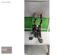 RENAULT LAGUNA 1 FREN PEDALI VE DEBRİYAJ PEDALI PEDAL SETİ