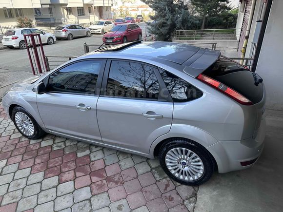 Sahibinden Ford Focus 1.6 Titanium X 2010 Model sunroof