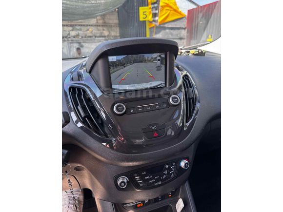 Sahibinden Ford Tourneo Courier 1.5 TDCi Titanium Plus 2021 Model 