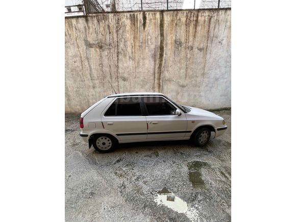 Sahibinden Skoda Felicia 1.3 GLXi 2001 Model  230.000 km Beyaz