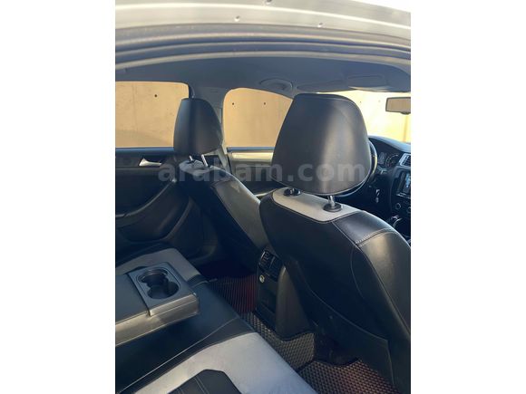 TEMİZ DOLU JETTA 