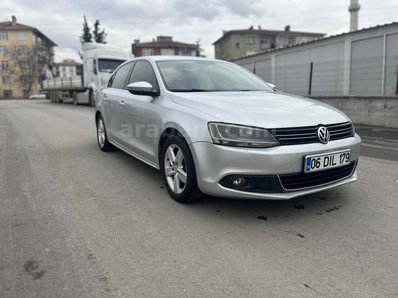 Sahibinden Volkswagen Jetta 1.6 TDi Comfortline 2012 Model  245.000 km Gri (Gümüş)