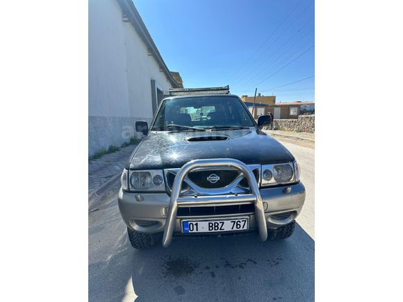 Sahibinden Nissan Terrano   bd30 turbo intercoller Elegance 2000 Model fabrika yazıları ve kirikosu mevcuttur çeki demiri ruhsata işli