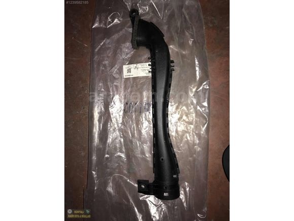 FORD COURİER HAVA FİLTRE BORUSU ÜST GİRİŞ JT76-9C676-DC JT769C67