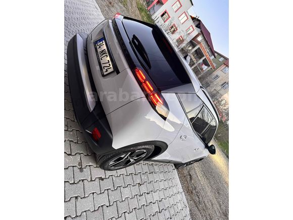 Sahibinden Peugeot e-2008 Allure 2025 Model  komple  PPF kaplı