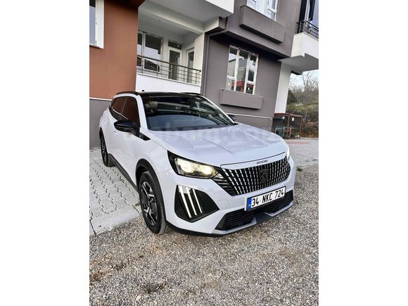 Sahibinden Peugeot e-2008 Allure 2025 Model  komple  PPF kaplı