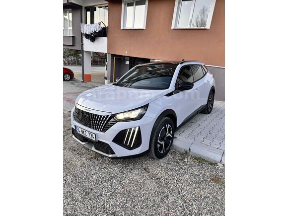 Sahibinden Peugeot e-2008 Allure 2025 Model  komple  PPF kaplı