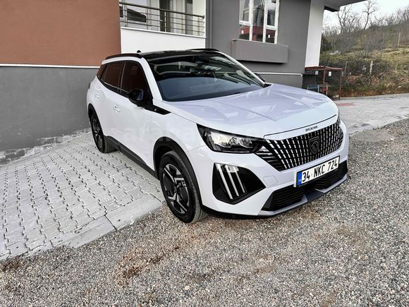 Sahibinden Peugeot e-2008 Allure 2025 Model  komple  PPF kaplı