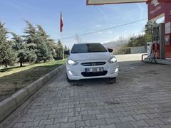 Sahibinden Hyundai Accent Blue 1.6 CRDI Mode Plus 2016 Model  190000 km Beyaz