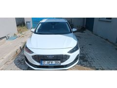 Sahibinden Ford Focus 1.5 TDCi Titanium X 2023 Model  6500 km Beyaz