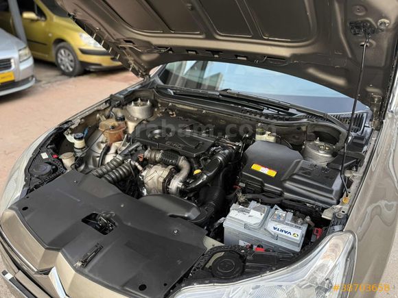 KURTOĞLU OTOMOTİV DEN 1.6 E-HDİ OTOMATİK DOLULAR DOLUSU