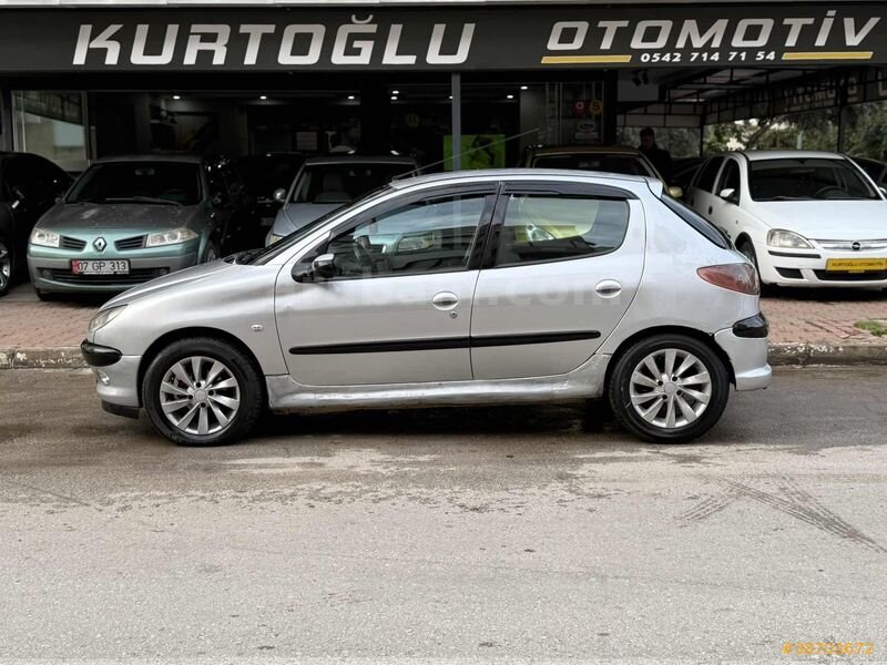 Galeriden Peugeot 206 1.4 HDi X-line 2003 Model Antalya 255.000 km Gri