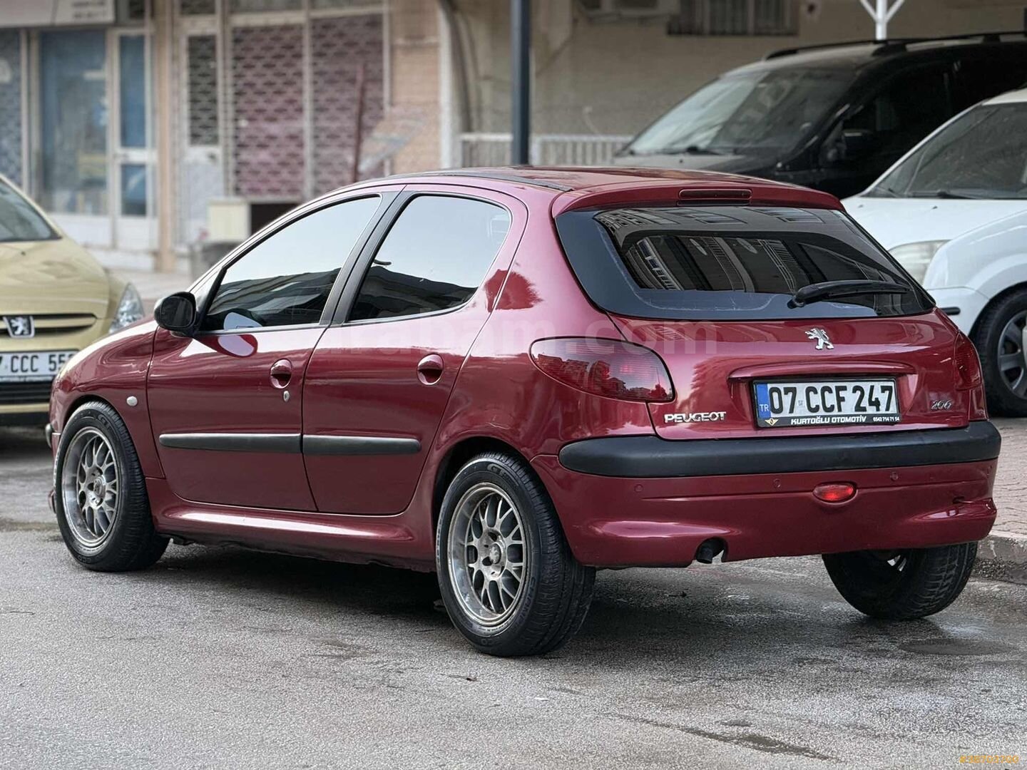 Galeriden Peugeot 206 1.4 HDi X-line 2003 Model Antalya 320.000 km Bordo 4