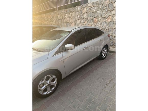 Sahibinden Ford Focus 1.6 TDCi Trend x2012 Model 