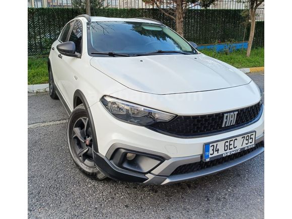 Sahibinden Hatasız Fiat Egea Cross 1.4 Fire Street 2022 Model 