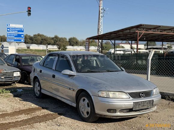 GÜZEL OTO DAN MOTOR HASARLI KLİMALI 2001 OPEL VECTRA SON FIYAT!!