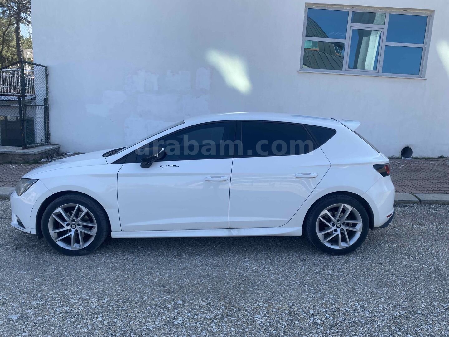 Sahibinden Seat Leon 1.4 TSI Style 2013 Model Uşak 176.000 km Beyaz 4