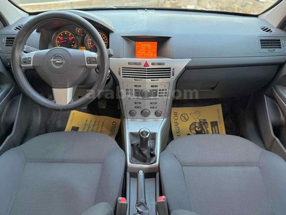 2012  temiz opel astra 