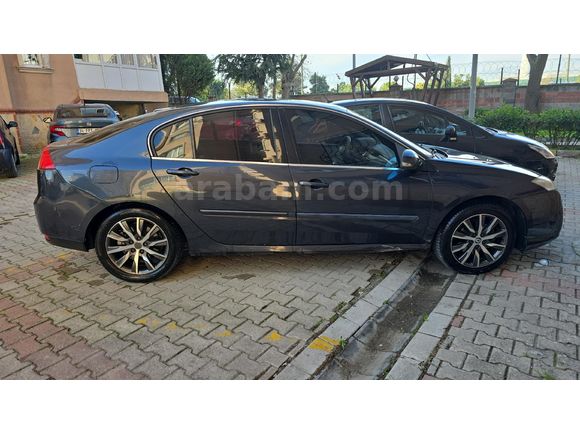 Sahibinden Renault Laguna 2.0 dCi Privilege 2009 Model