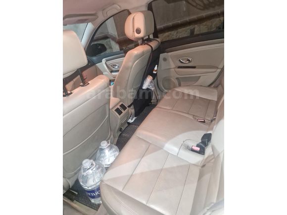Sahibinden Renault Laguna 2.0 dCi Privilege 2009 Model