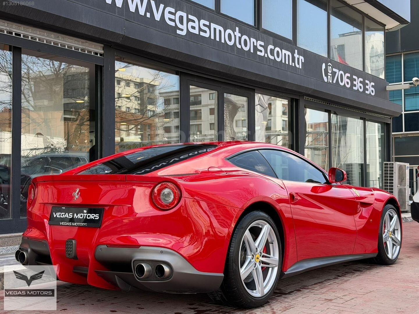 Galeriden Ferrari F12 Berlinetta 2013 Model İstanbul 48.700 km Kırmızı 7