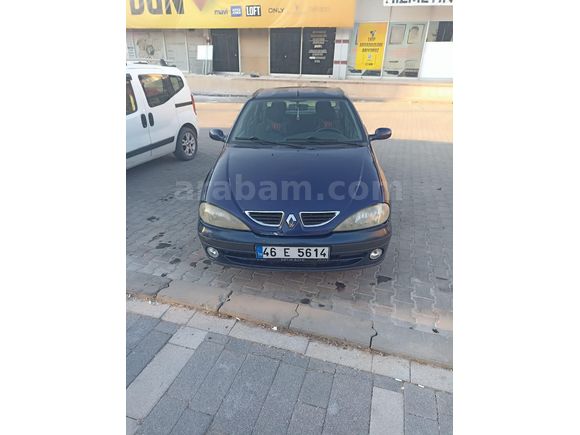Sahibinden Renault Megane 1.4 Authentique 2003 Model  240.000 km Lacivert