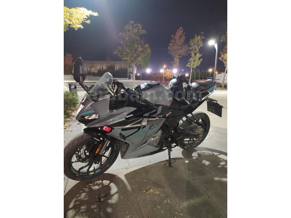 Acil CFmoto 250SR