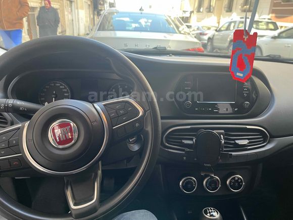 Sahibinden Fiat Egea 1.4 Fire Easy 2024 Model 