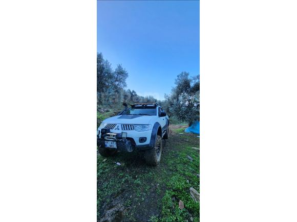 Sahibinden Mitsubishi L 200 4x4 Intense 2011 Model