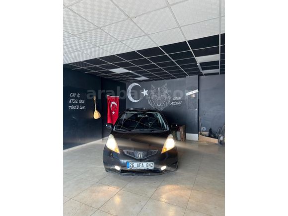 Memurdan, muayenesi yeni, temiz, bakımlı ve sorunsuz Honda Jazz.”