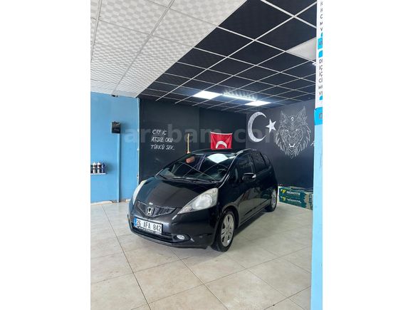 Memurdan, muayenesi yeni, temiz, bakımlı ve sorunsuz Honda Jazz.”