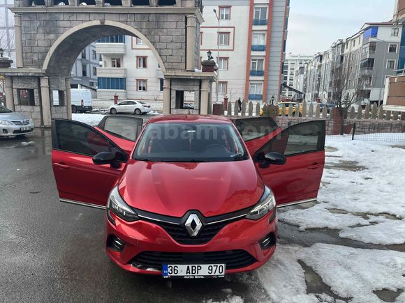Sahibinden Renault Clio 1.0 TCe Touch 2023 Model 