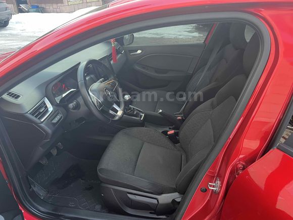 Sahibinden Renault Clio 1.0 TCe Touch 2023 Model 