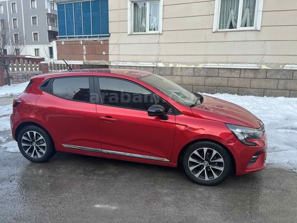 Sahibinden Renault Clio 1.0 TCe Touch 2023 Model 