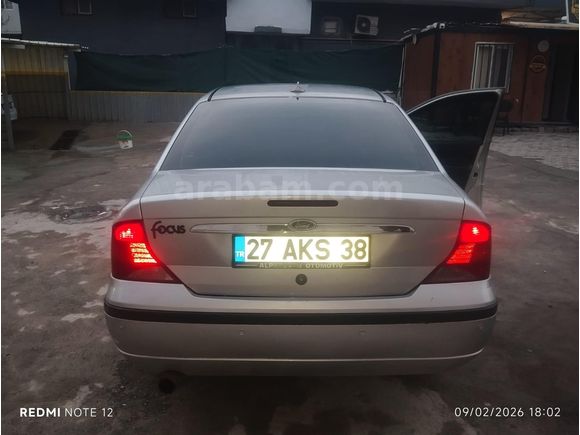 Sahibinden Ford Focus 1.6 Ghia 2004 Model