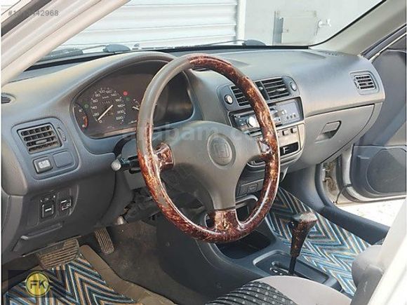 1999 model Honda Civic Otomatik