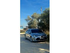 Sahibinden 2024 Corolla 1.8 Hybrid 140hp 