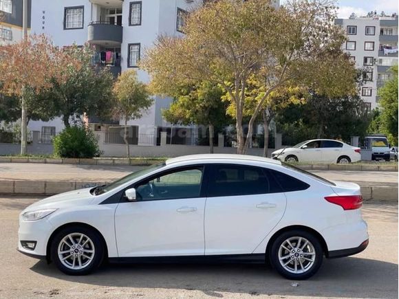 Sahibinden Ford Focus 1.6 Ti-VCT Trend X 2018 Model  Hatasız Boyasız,tramersiz Adana