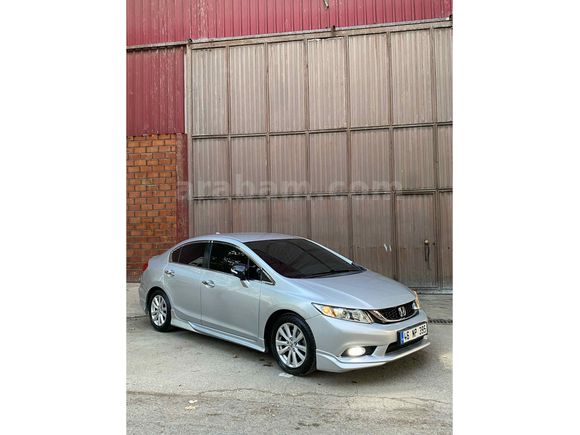 Sahibinden Honda Civic 1.6i VTEC Eco Premium 2012 Model 