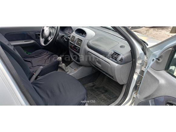 Sahibinden Renault Clio 1.4 RTA 2000 Model
