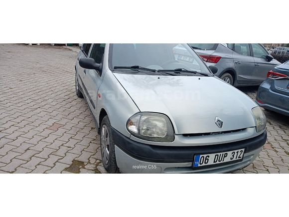 Sahibinden Renault Clio 1.4 RTA 2000 Model
